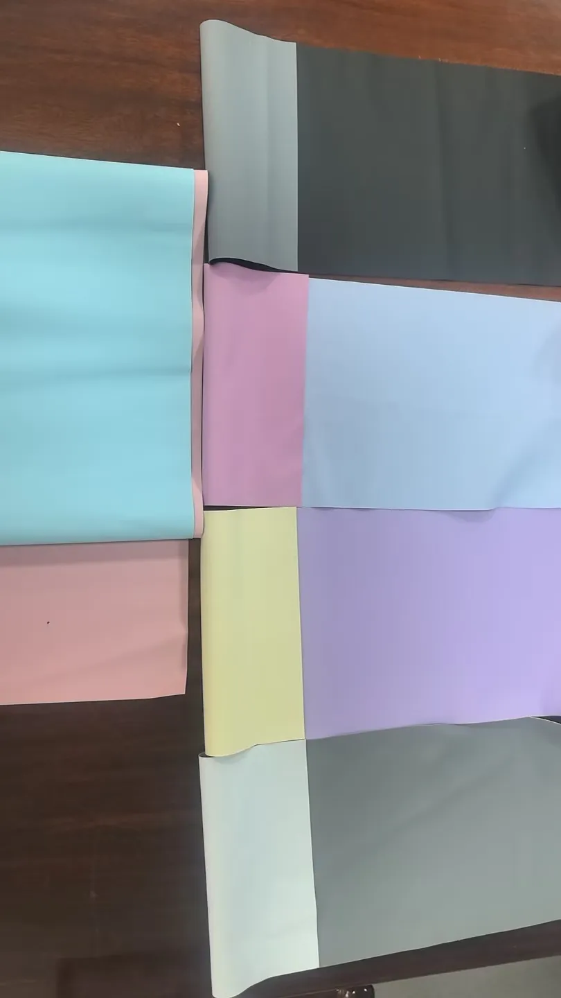 Yoga resistance band with double color